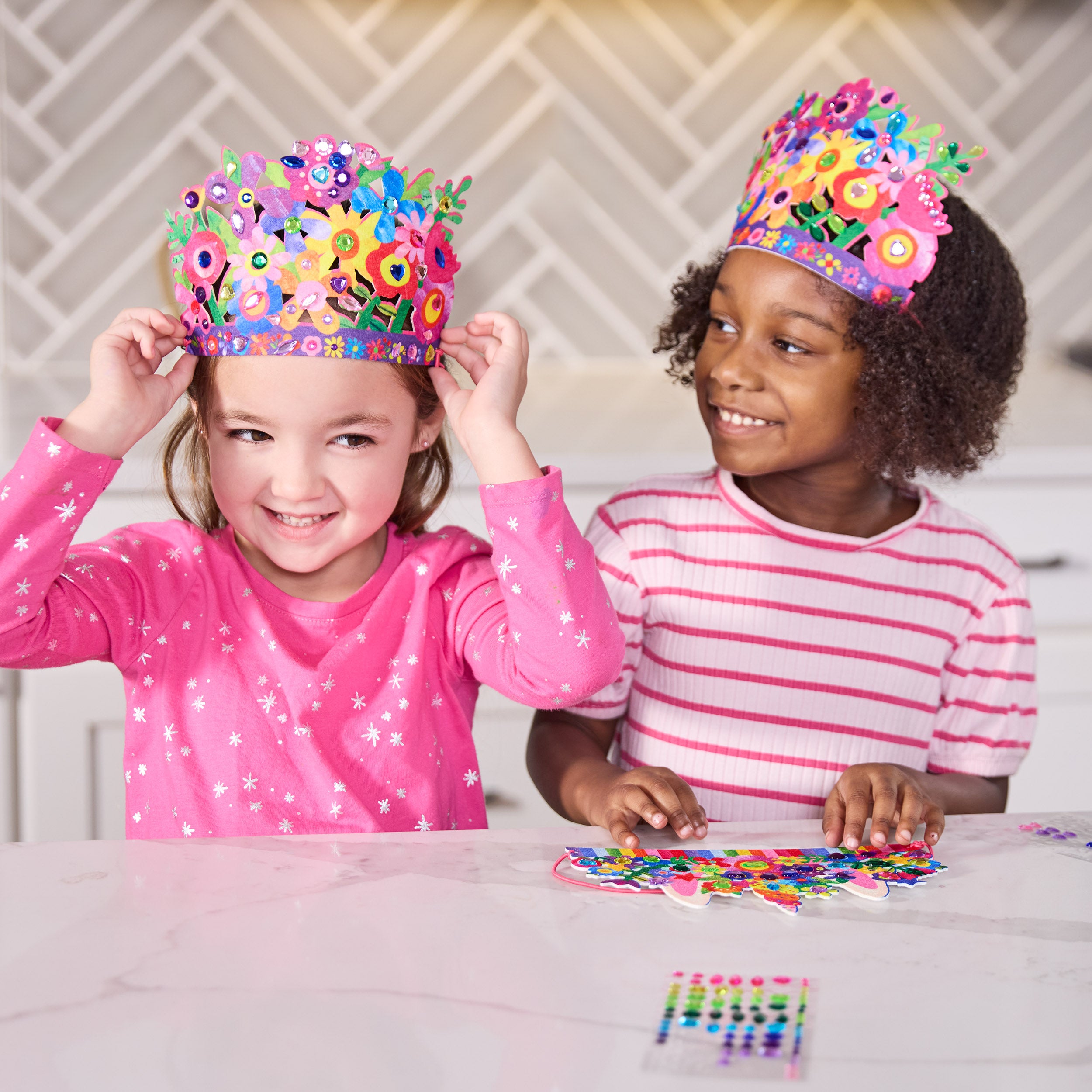 Cool Design ショップ　TIARA II Jewel Art Crowns - Unicorn Flowers – Crocodile Creek